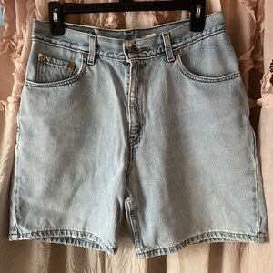 Vintage Levi denim high rise shorts. Mom shorts 90’s nostalgia